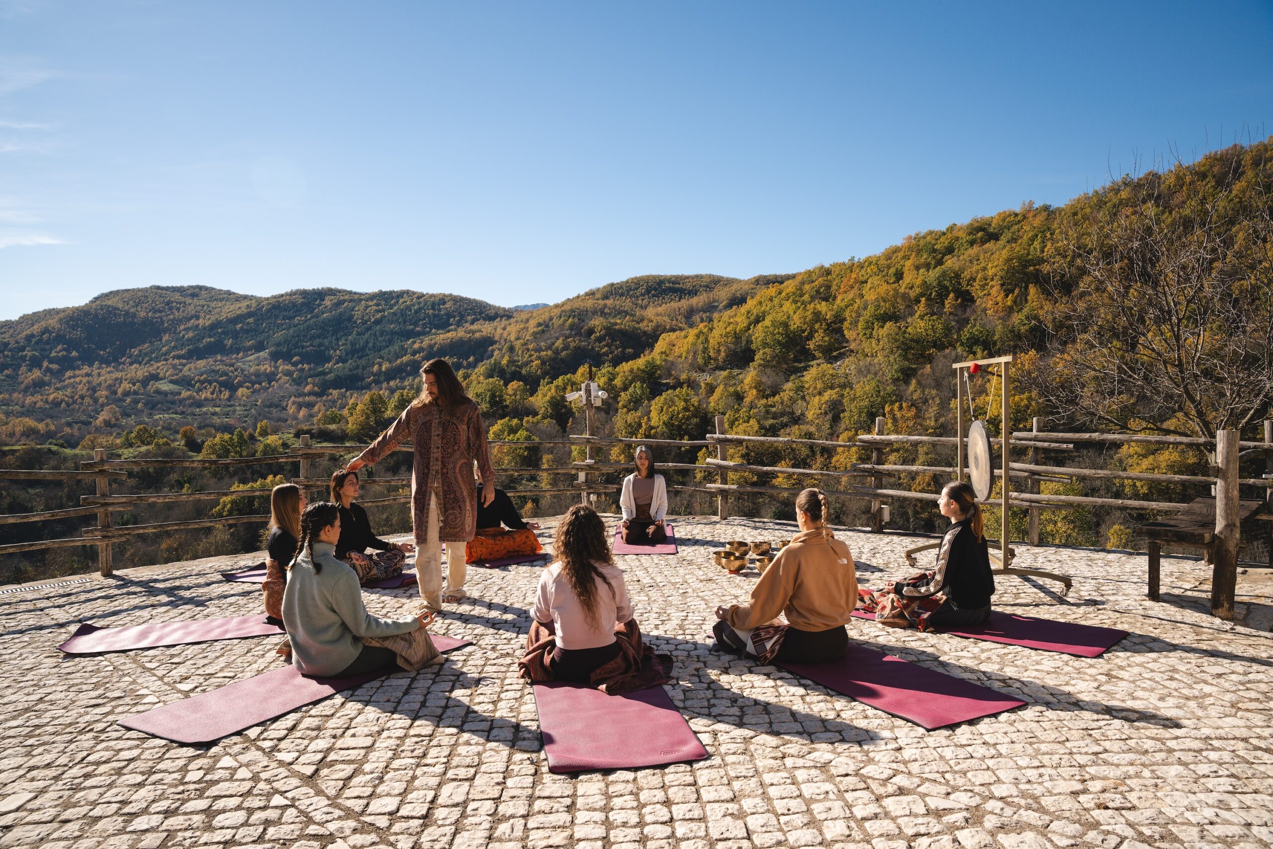precorsi yoga e retreat